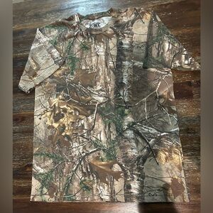NWOT RealTree Shirt Men's Large Brown
Camouflage Wicking Casual Hunting T-
Shirt